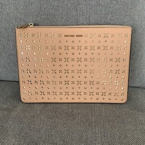 GUC Michael Kors Preforated Cross Body